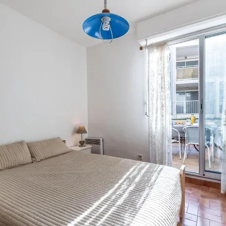 Apartment Le Capri-1 By Interhome